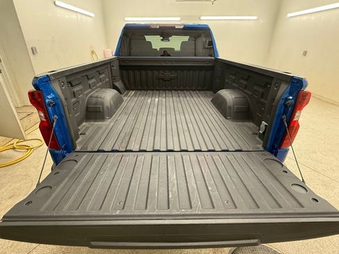 Used 2024 Chevrolet Silverado 1500 LT AWD/4WD image 23