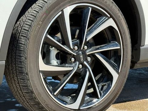 Used 2025 Lincoln Corsair Reserve FWD image 11