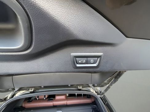 Certified 2023 BMW X5 sDrive40i w/ Executive Package image 40