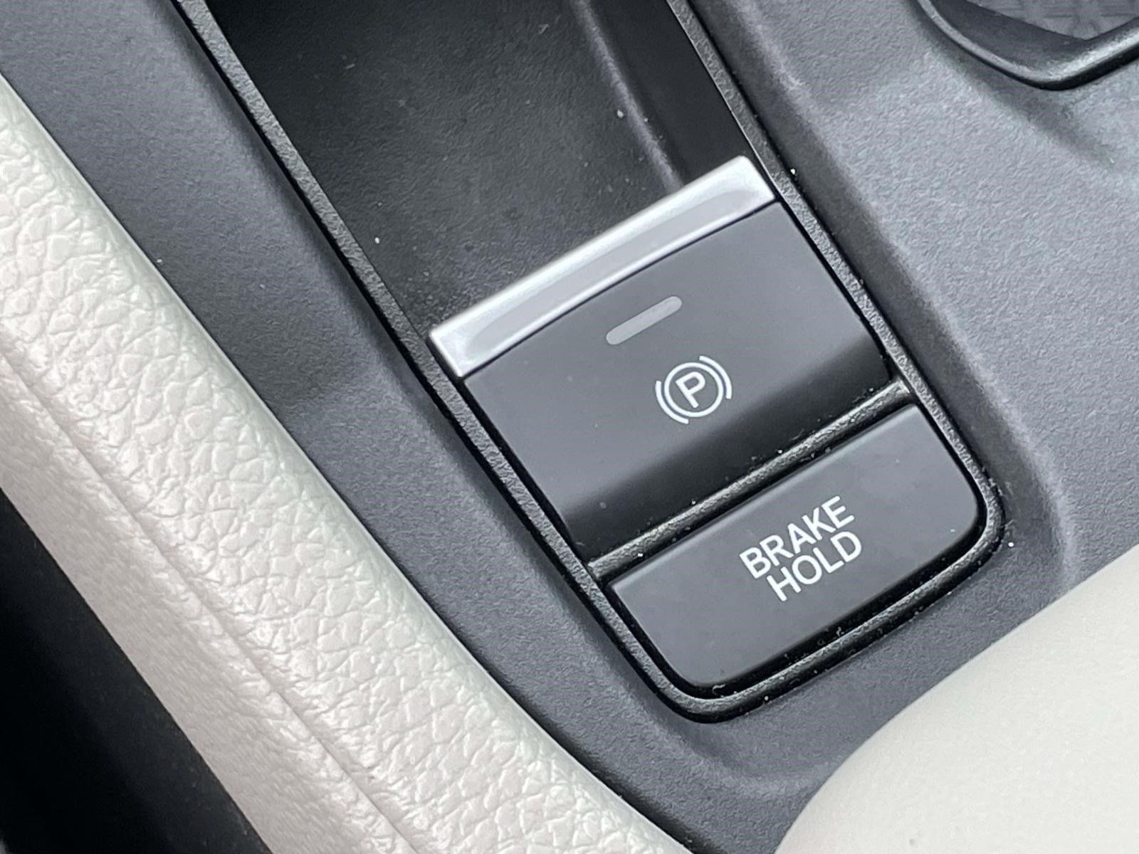 Used 2023 Honda Accord EX image 29
