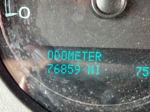 Used 2013 GMC Yukon XL 4WD image 13