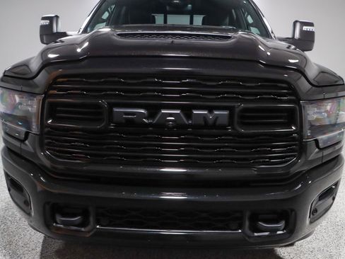 Used 2023 RAM 2500 Limited image 4