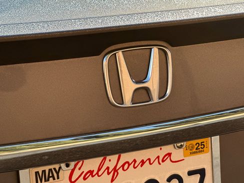 Used 2013 Honda Accord EX image 9