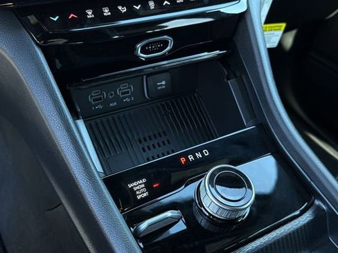 New 2026 Jeep Grand Cherokee Limited AWD/4WD image 25