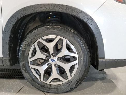 Used 2021 Subaru Forester Premium AWD/4WD image 16