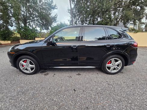 Used 2013 Porsche Cayenne GTS AWD/4WD image 5