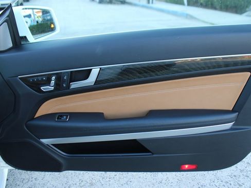 Used 2016 Mercedes-Benz E 400 Coupe image 31