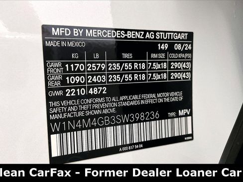 Used 2025 Mercedes-Benz GLB 250 image 32