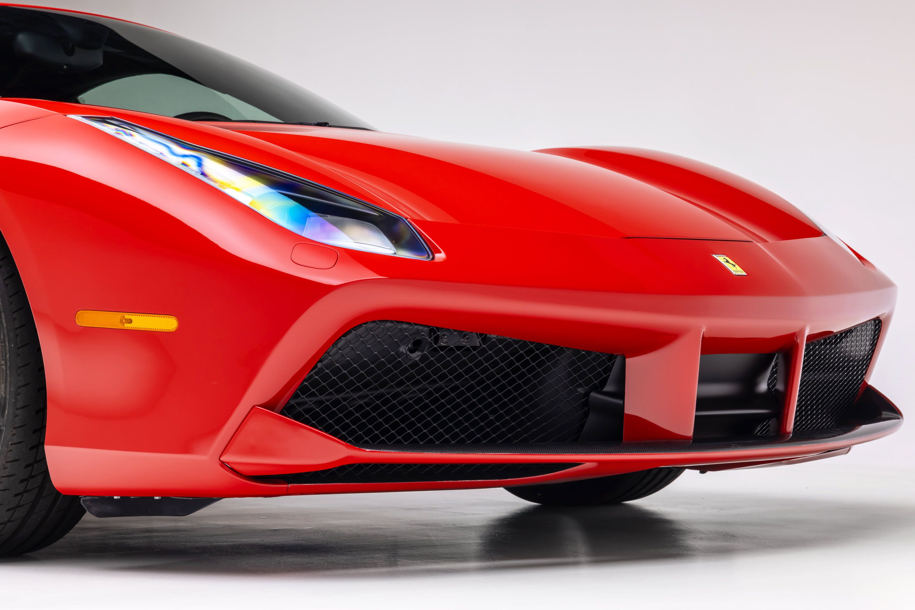 Certified 2018 Ferrari 488 GTB RWD image 19