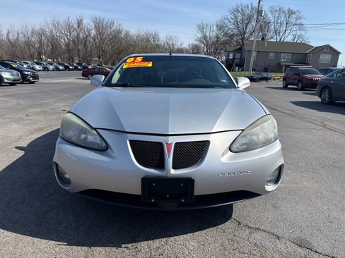 Used 2005 Pontiac Grand Prix GT w/ Leather Trim Package image 3