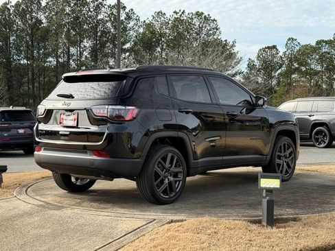 New 2026 Jeep Compass Latitude image 7