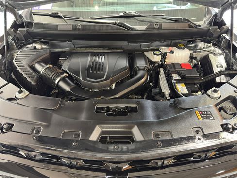 Used 2025 Chevrolet Traverse RS AWD/4WD image 45