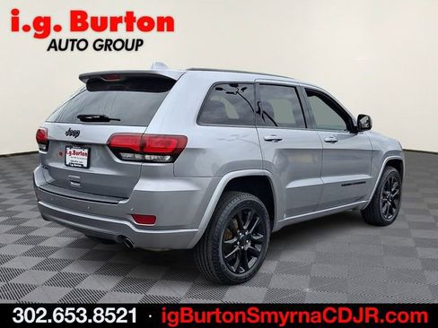 Used 2021 Jeep Grand Cherokee Laredo X AWD/4WD image 6
