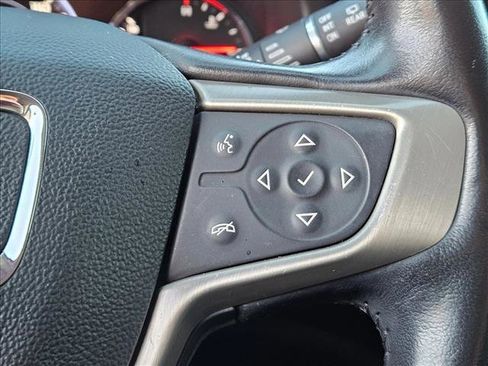 Used 2020 GMC Acadia Denali image 17