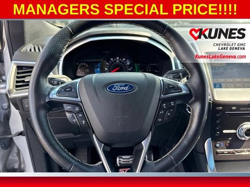 Used 2019 Ford Edge ST w/ Equipment Group 401A AWD/4WD image 33