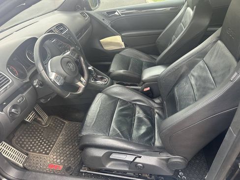 Used 2011 Volkswagen GTI 2-Door FWD image 9
