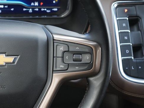 Used 2023 Chevrolet Suburban High Country image 20
