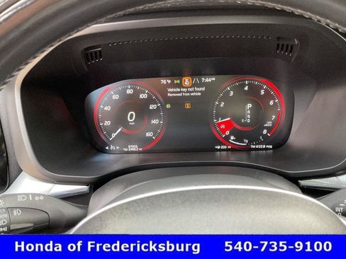 Used 2018 Volvo XC60 T6 Momentum w/ Advanced Package AWD/4WD image 39