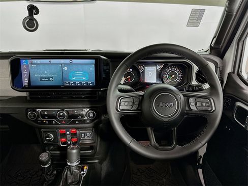 Used 2025 Jeep Wrangler Unlimited Sport image 19