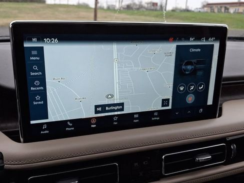 Used 2022 Lincoln Nautilus Reserve image 18