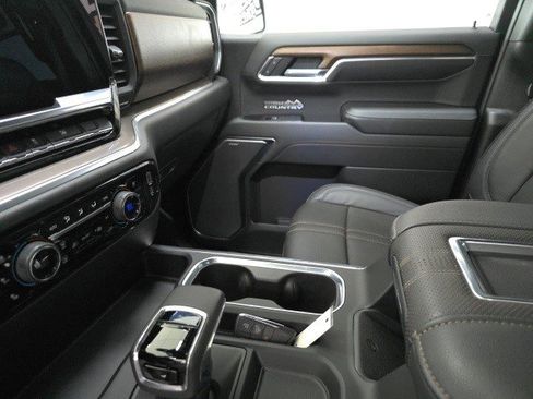 Certified 2022 Chevrolet Silverado 1500 High Country w/ High Country Premium Package image 21