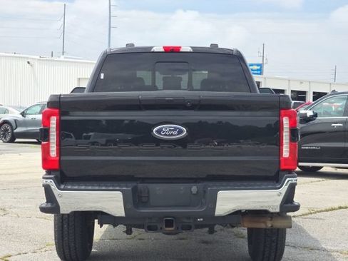 Used 2023 Ford F250 Lariat w/ Lariat Ultimate Package AWD/4WD image 4
