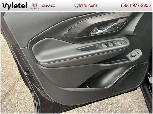 Certified 2023 GMC Terrain SLE w/ Driver Convenience Package image 15