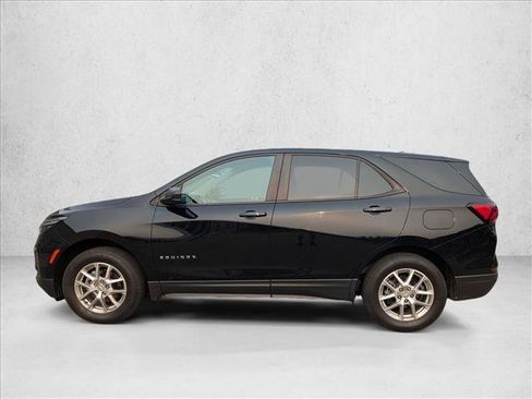 Used 2023 Chevrolet Equinox LS w/ LS Convenience Package AWD/4WD image 8