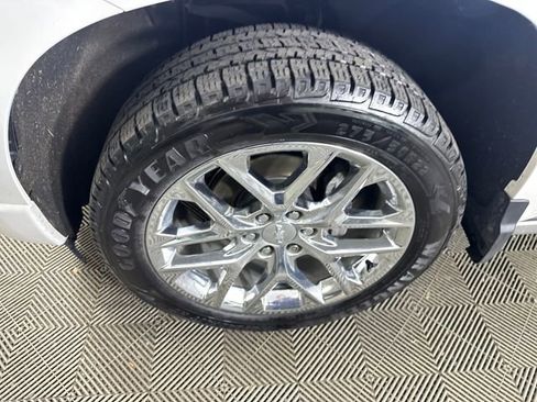 Used 2022 Chevrolet Silverado 1500 High Country image 10