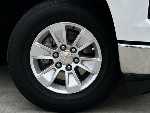 Used 2025 Chevrolet Silverado 1500 LT image 11