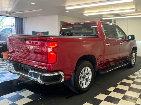 Used 2021 Chevrolet Silverado 1500 LTZ w/ Technology Package AWD/4WD image 15