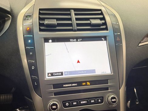Used 2017 Lincoln MKZ Reserve FWD image 30