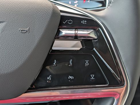 New 2026 Cadillac Vistiq Sport AWD/4WD image 24