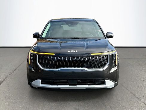 New 2026 Kia Carnival LXS image 2