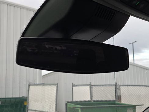 Used 2022 Chevrolet Silverado 1500 LT w/ Z71 Off-Road Package image 23