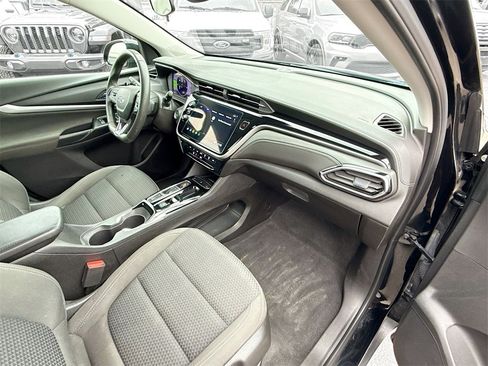 Used 2023 Chevrolet Bolt EUV LT image 33