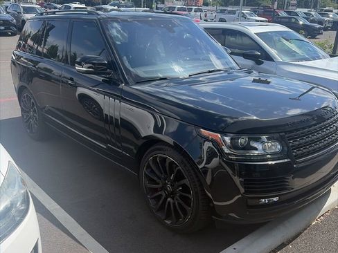 Used 2017 Land Rover Range Rover Supercharged AWD/4WD image 2
