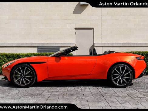 Used 2020 Aston Martin DB11 Volante RWD image 35