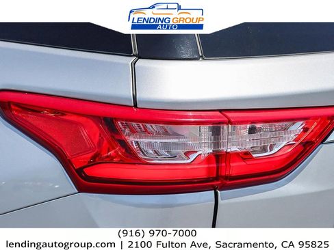 Used 2021 Chevrolet Traverse LT image 8