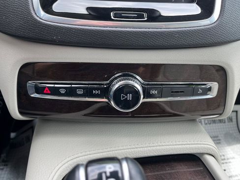 Used 2019 Volvo XC90 T6 Momentum w/ Advanced Package AWD/4WD image 41