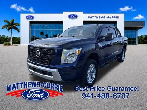 Used 2021 Nissan Titan SV w/ SV Convenience Package AWD/4WD image 7