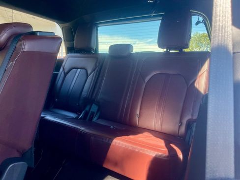 Used 2024 Ford Expedition Limited AWD/4WD image 13