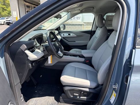 New 2026 Ford Explorer Active w/ Active Comfort Package AWD/4WD image 23