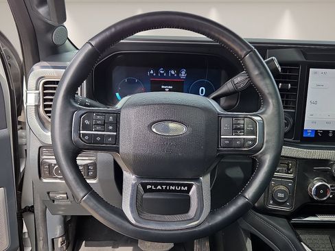Used 2025 Ford F250 Platinum AWD/4WD image 14
