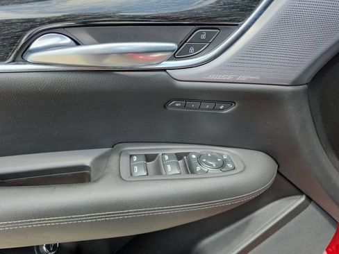 Used 2021 Cadillac XT5 Premium Luxury FWD image 17