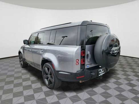 Used 2023 Land Rover Defender 130 X-Dynamic SE AWD/4WD image 2