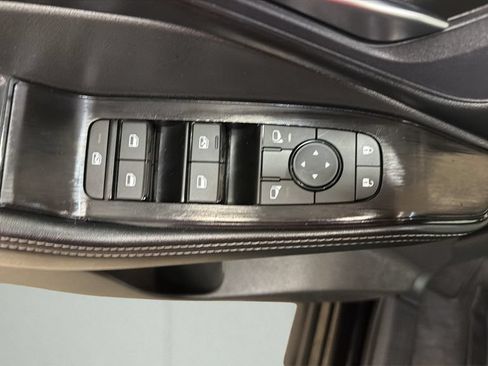 Used 2024 Nissan Rogue SV FWD image 16