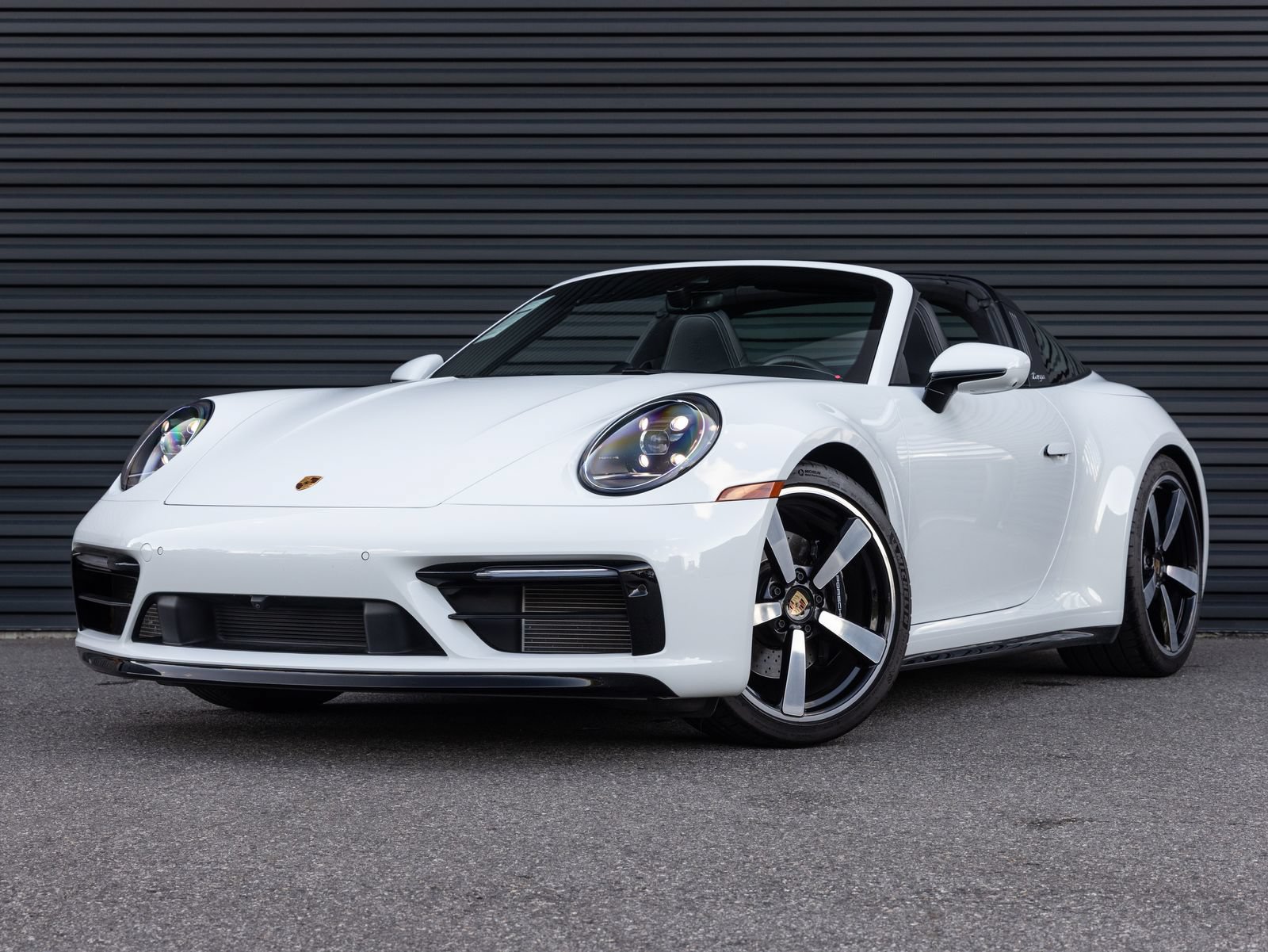 Certified 2024 Porsche 911 Targa 4S AWD/4WD image 1