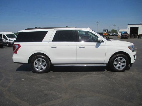 Used 2020 Ford Expedition Max XLT w/ Equipment Group 202A AWD/4WD image 2