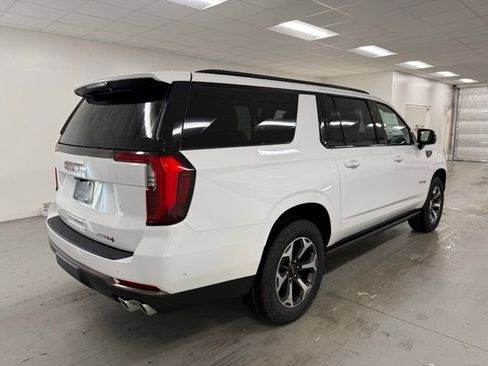 New 2026 GMC Yukon XL AT4 Ultimate w/ LPO, Floor Liner Package image 4